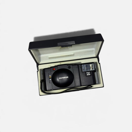 Olympus XA 2