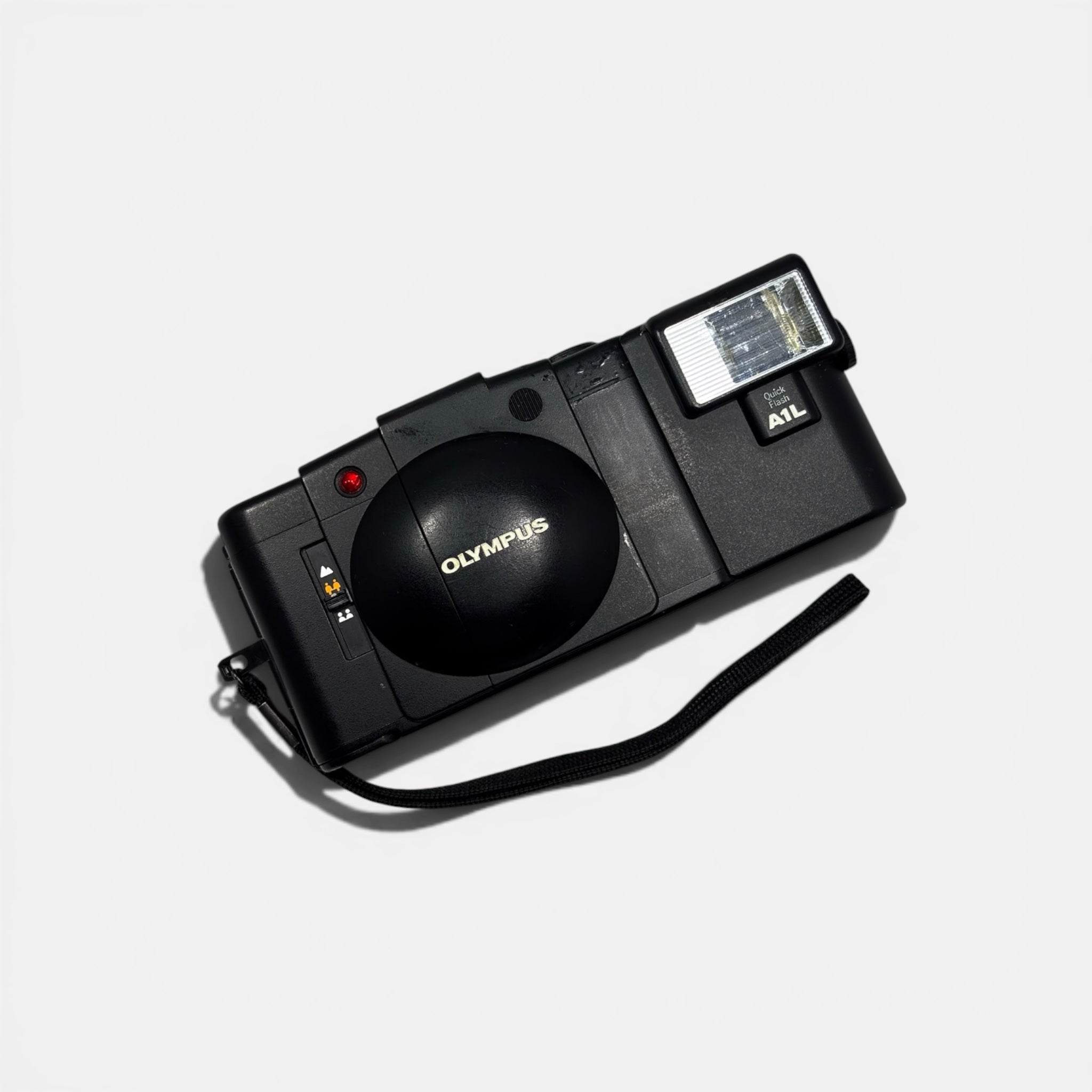 Olympus XA2
